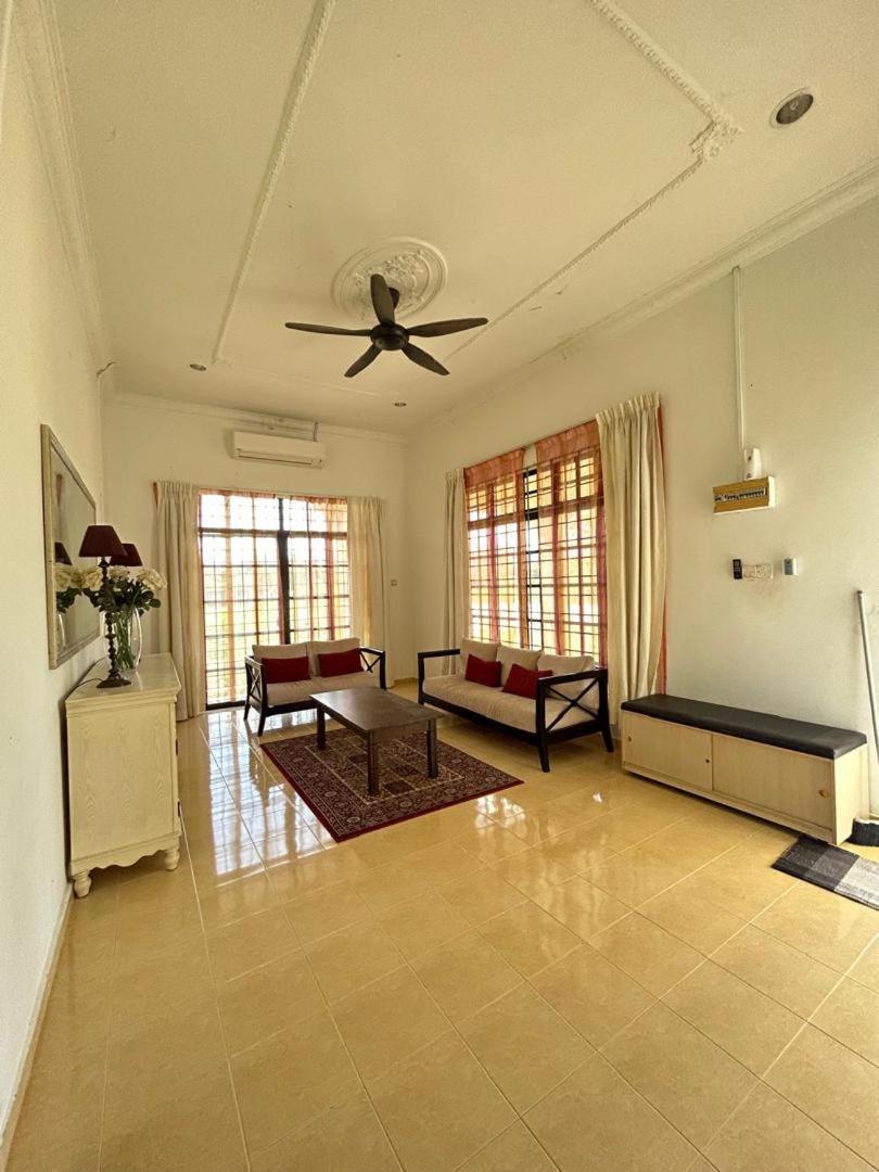 Rumah Sawah Homestay Pasir Puteh Ngoại thất bức ảnh